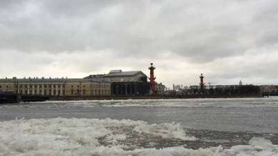 В Петербурге начался сезон ледокольной проводки судов