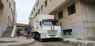 Российские миротворцы выдали гуманитарную помощь семьям в Нагорном Карабахе