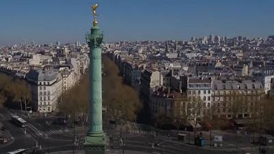 Мэрия Парижа получила штраф за слишком большое число женщин в руководстве