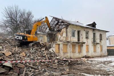 Фото: В Рязани начали сносить аварийный дом на Электрозаводской