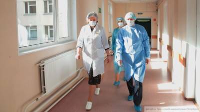 Петербуржцам с COVID-19 раскрыли условия для госпитализации в больницу