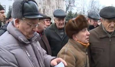 Повышение пенсий могут отложить: украинцы вздрогнули, у ПФУ нет денег