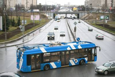 Петербургские электробусы за три года трижды обогнули Солнце