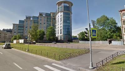 Российско-словацкому центру отказали в участке у "Невской ратуши"