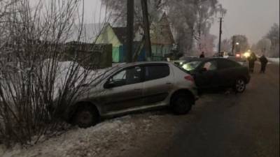 В ДТП в Клинцовском районе пострадали девушка и ребенок
