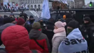 Киев колотит: Майдан окружили силовики, палатки протестующих опять снесли, фото