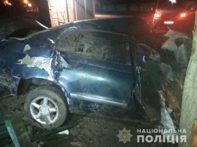 Машина всмятку: в Одесской области в ДТП погибли два человека
