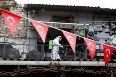 Власти Турции рассказали, на кого распространяется комендантский час
