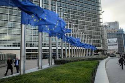 Евродепутаты обратились к вице-президенту Еврокомиссии с требованием отреагировать на беспрецедентные действия власти против венгров в Украине