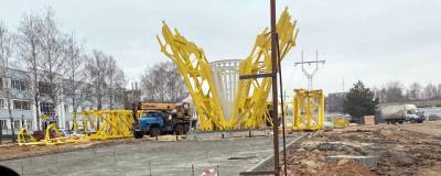 В Рязани устанавливают опору ЛЭП в виде гигантского парашюта ВДВ