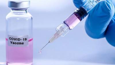 В Польше еще в 2020 году могут начать вакцинацию от коронавируса