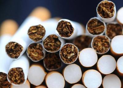 Госдума приняла закон о запрете перевозки более 200 сигарет