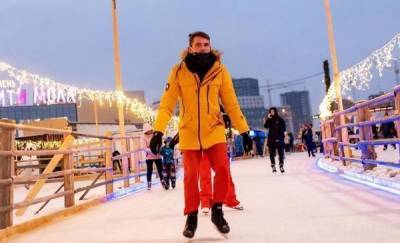 Тюменские медики смогут бесплатно покататься на коньках