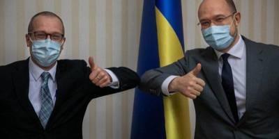 Шмыгаль просит ВОЗ ускорить поставки вакцины от коронавируса в Украину