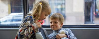 Новосибирский Минтранс запретил высаживать из автобусов детей без масок