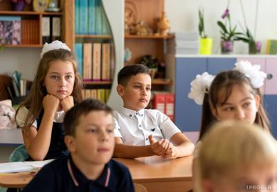 Кризисная ситуация в школе может разделить жизнь ребенка на «до» и «после». Специалисты рассказали, как в Беларуси решаются подростковые проблемы