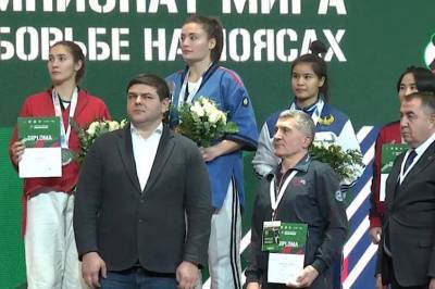 Девушка из липецкой спортшколы выиграла чемпионат мира по борьбе
