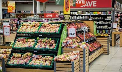 Три крупных супермаркета обнулили наценку на продукты первой необходимости