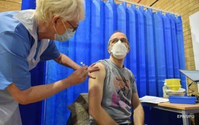 COVID-19: в Британии за неделю вакцинировали почти 140 тысяч человек
