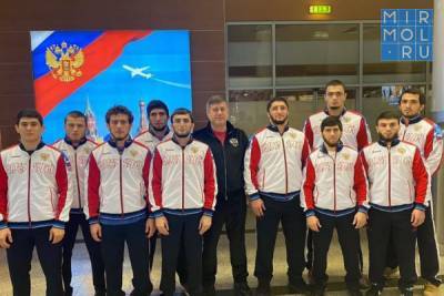 Дагестанские вольники стартовали на Кубке мира в Сербии