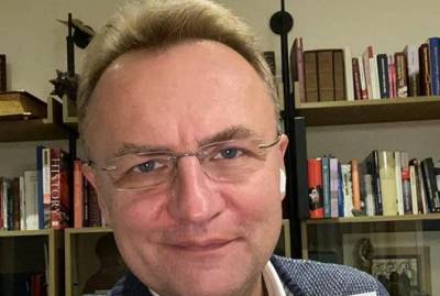 Мэр Львова получил второй позитивный тест на коронавирус: сессию горсовета перенесли