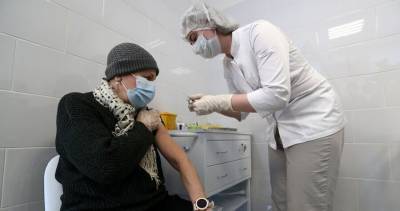 Более 12 тысяч москвичей прошли вакцинацию от коронавируса