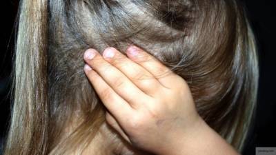 Предполагаемого насильника 4-летней девочки разыскивают в Санкт-Петербурге