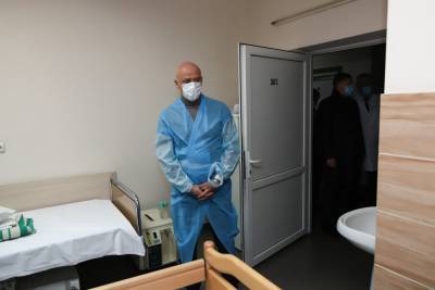 Заболевшего COVID-19 мэра Одессы выписали из больницы