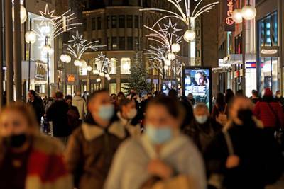 Европе предрекли вспышку коронавируса после Нового года