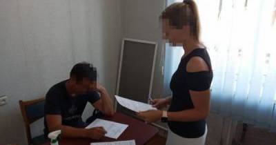Пообещал подвести, вместо этого избил и чуть не изнасиловал: в Кировоградской области будут судить экс-полицейського