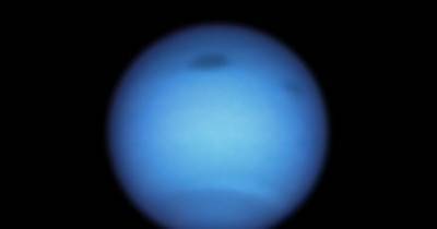 Темная буря на Нептуне резко изменила направление, чтобы спастись от гибели