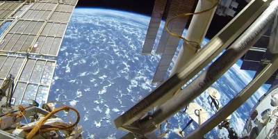 Российский космонавт показал видео выхода в открытый космос