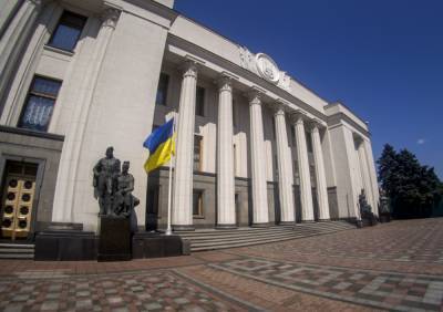 Украинский парламент утвердил соглашение о сотрудничестве с Британией