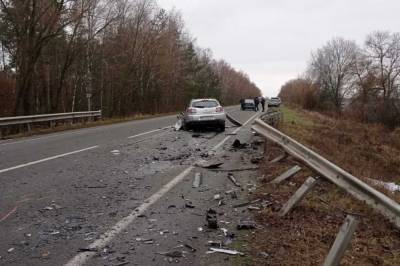 Трое погибли и четверо в больнице: на трассе в Черниговской области произошло масштабное ДТП (фото и видео)