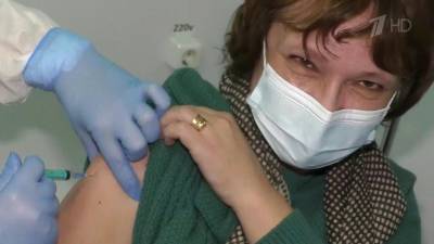 В Новосибирской области дан старт вакцинации уже вторым российским препаратом от коронавируса