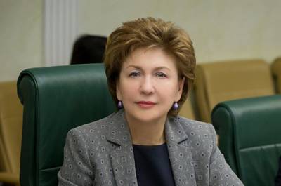 Карелова призвала внедрять предложения по улучшению городской среды для детей по всей стране