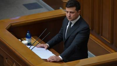 Зеленский просит Раду допустить в Украину иностранных военных на учения в 2021 году