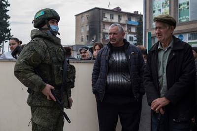 Россия ответила на заявление Пашиняна об окружении миротворцев в Карабахе