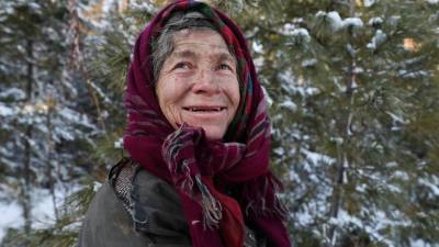 Знаменитая отшельница Агафья Лыкова справит новоселье под Новый год (ВИДЕО)