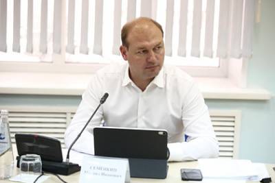 Уволенный за полет в Ниццу на бизнес-джете российский министр обратился в суд