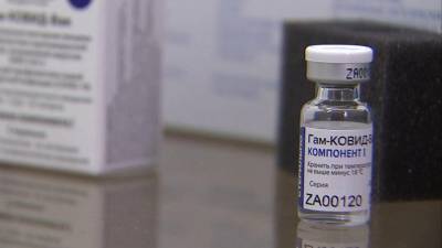 Вакцина от коронавируса включена в национальный календарь прививок