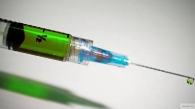 СМИ: Вакцина Pfizer вызвала сильную аллергию у медика на Аляске