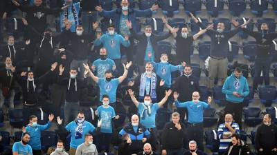 Около ста болельщиков вывели со стадиона во время матча «Зенит» — «Спартак»