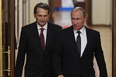 ​СМИ: в ближайшем окружении Путина завелся "предатель" - президента России пытается сместить глава СВР