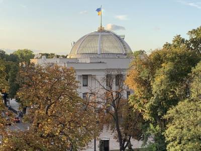 Рада отправила в отставку министра по делам ветеранов, Камбин одобрил выход Украины из ряда договоров СНГ. Главное за день