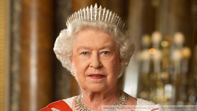 Редкие почтовые марки обогатили Елизавету II на 100 млн фунтов стерлингов
