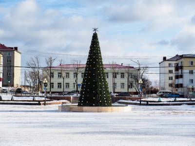 Огни на главной елке Корсакова зажгутся 26 декабря