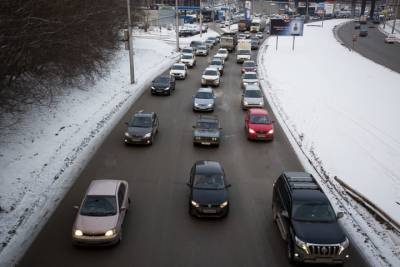 Ограничения для автомобилей могут ввести в Новосибирске во время «режима черного неба»