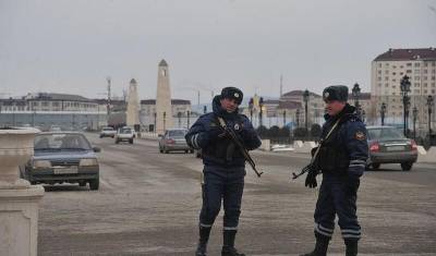 В Чечне неизвестные бросили гранату в полицейских
