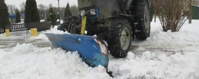 В Красногорске продолжают убирать территории от снега